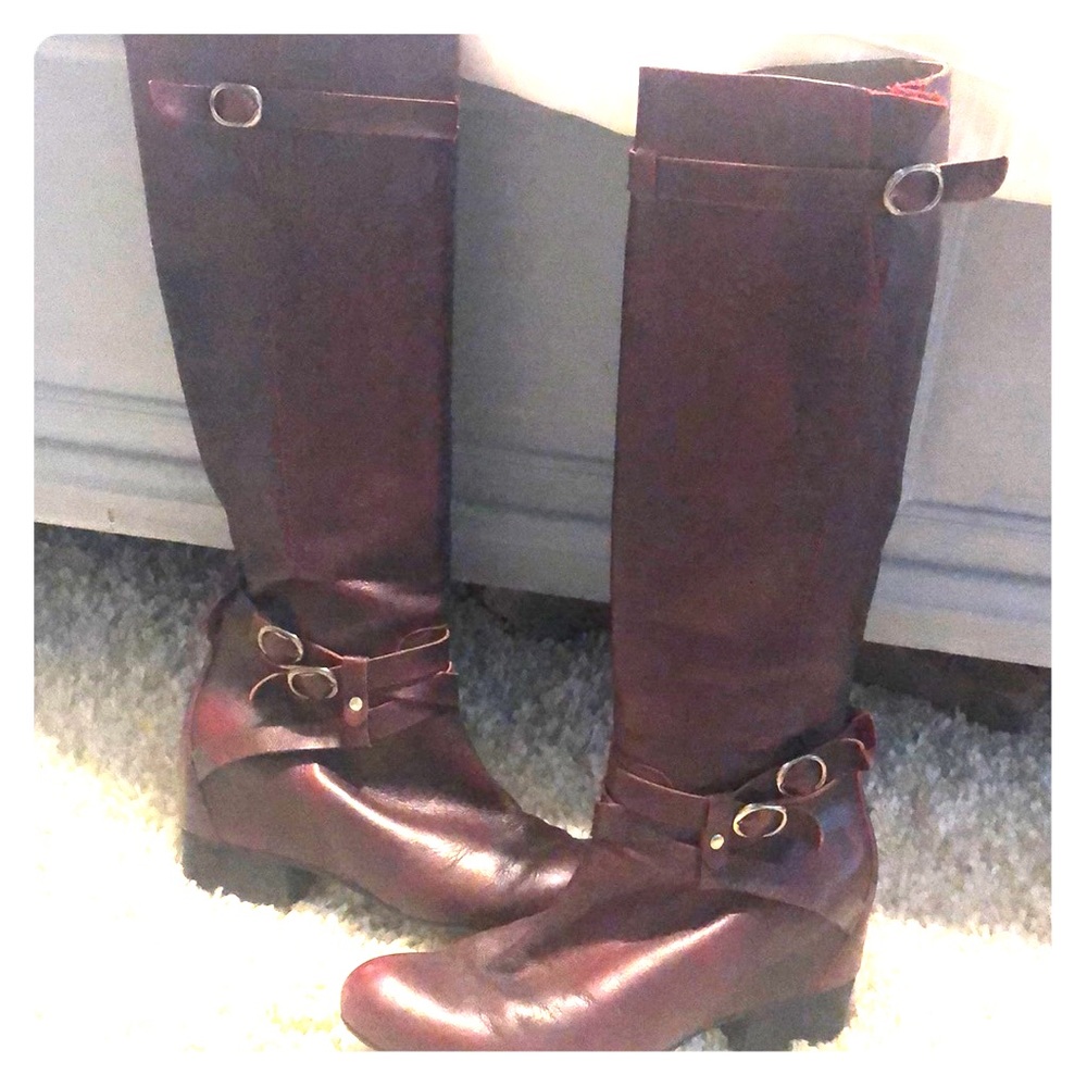 Burgundy MizMooz